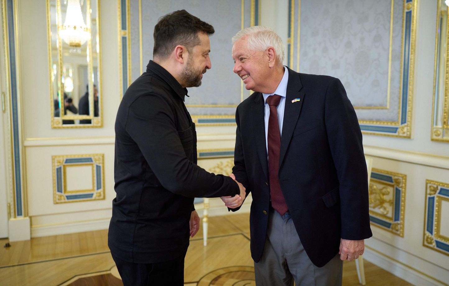 Hacia una reorganización del gobierno de Zelensky y un homenaje a Lindsey Graham Hacia una reorganización del gobierno de Zelensky y un homenaje a Lindsey Graham